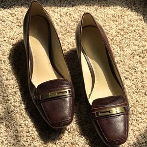 Brown leather Naturalizer shoes 8.5